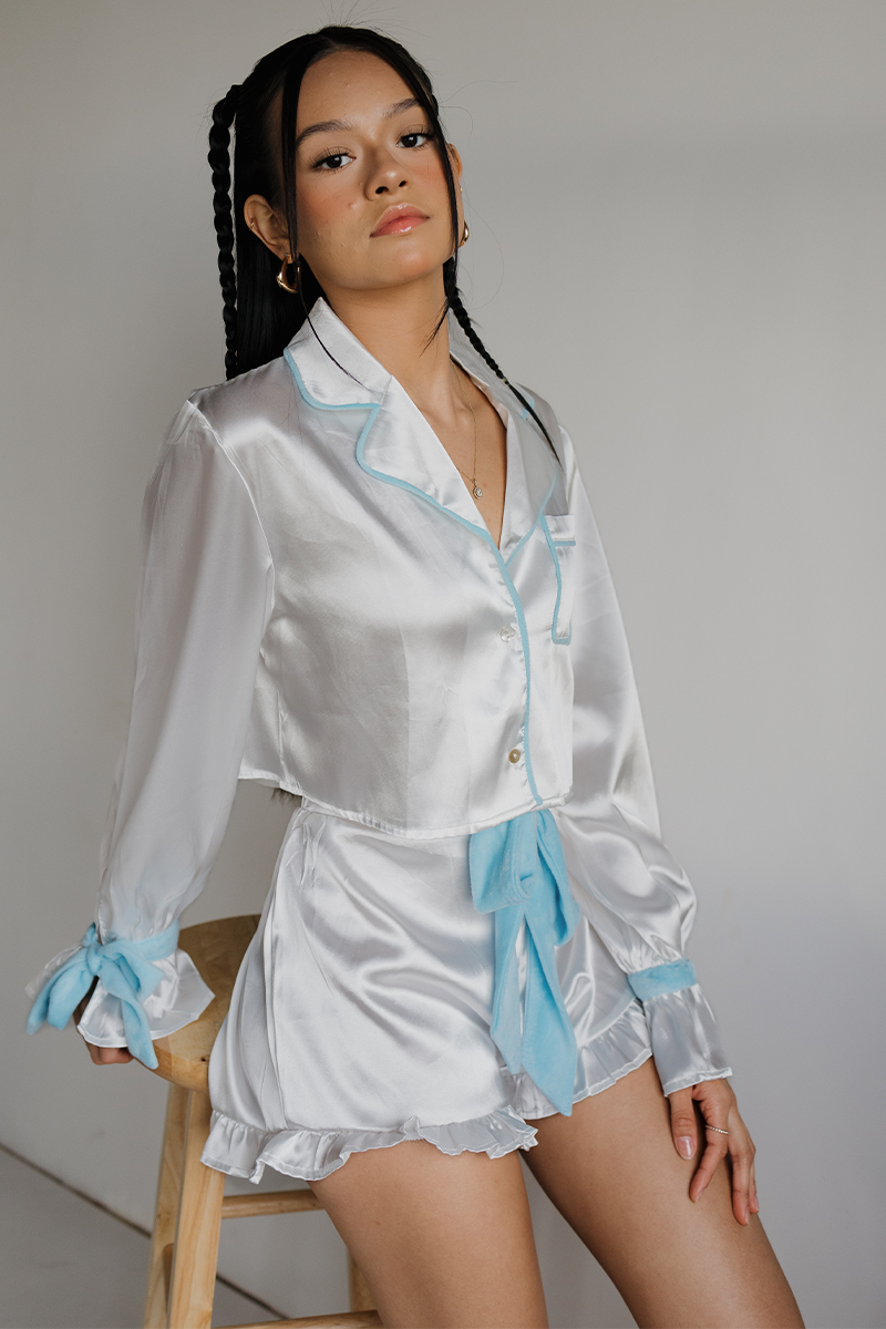 White with Blue Velvet Bow Sleeves Ruffle Pajamas