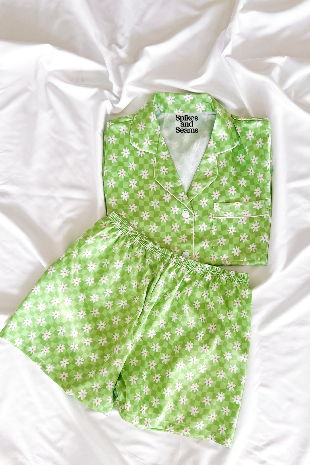 Green Daisy Checkered Satin Pajamas